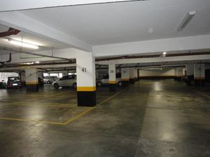 Image 38 - 553561