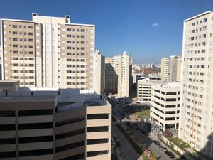 Image 22 - 925117
