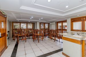 Image 30 - 651019