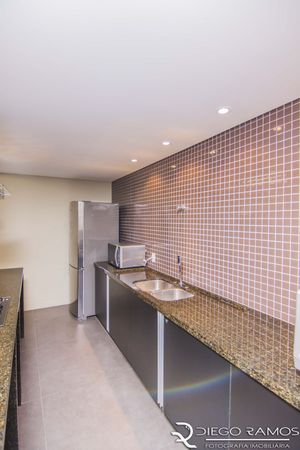 Image 19 - 891286