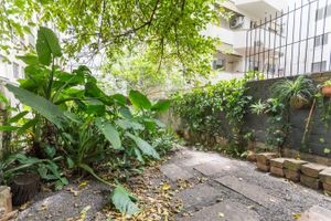Image 24 - 240640