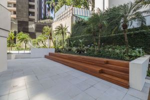 Image 42 - 211501