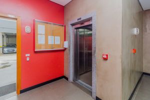 Image 35 - 732035