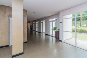 Image 21 - 732035