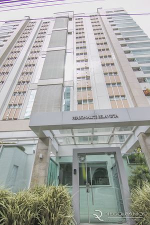Image 24 - 210