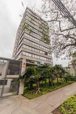 Image 0 - 2110