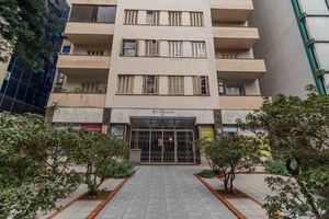 Image 29 - 353019