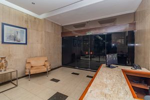 Image 33 - 353019