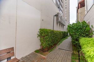 Image 37 - 854295