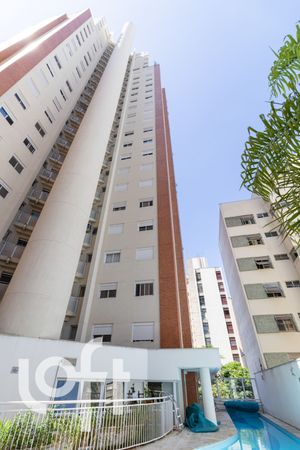 Image 28 - 21405
