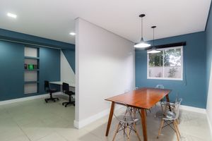 Image 26 - 806524