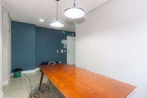 Image 28 - 806524