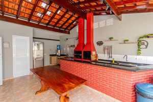 Image 29 - 915388