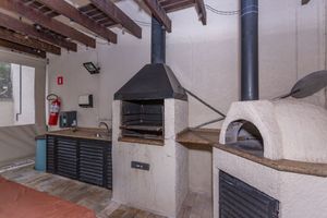 Image 44 - 888649