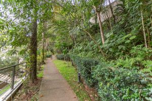 Image 63 - 888649