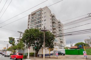 Image 10 - 885292