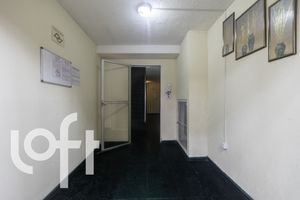 Image 3 - 21916