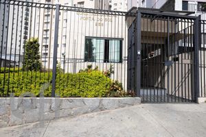 Image 83 - 923236