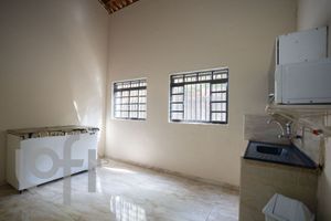 Image 16 - 22663
