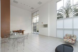 Image 38 - 916778