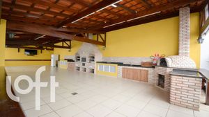 Image 31 - 381005