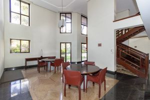 Image 116 - 318575