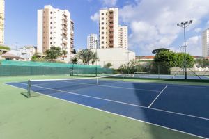 Image 132 - 318575