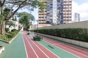 Image 141 - 318575