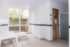 Image 56 - 869272