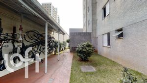 Image 28 - 885746