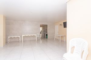 Image 41 - 889393