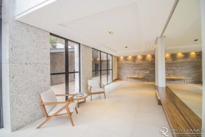 Image 7 - 175652