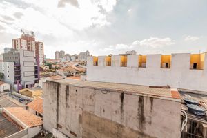 Image 18 - 883532