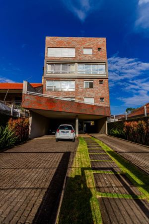 Image 29 - 826368
