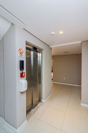 Image 32 - 826368