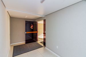 Image 34 - 826368