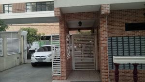Image 6 - 23718