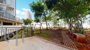 Image 13 - 24049
