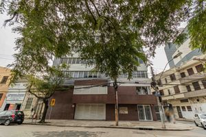 Image 22 - 875179