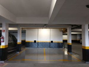Image 47 - 333400