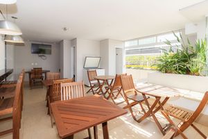 Image 29 - 322937