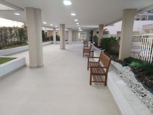 Image 140 - 860229