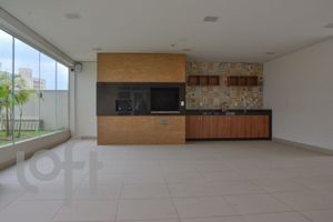Image 104 - 860229