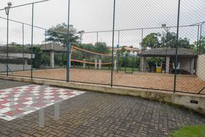 Image 37 - 882630