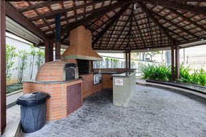 Image 63 - 918005