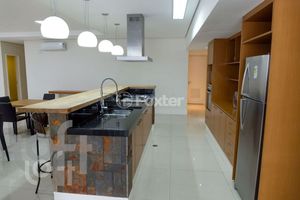 Image 69 - 381709