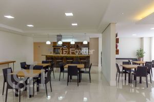 Image 65 - 381709