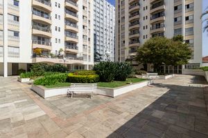 Image 43 - 900031
