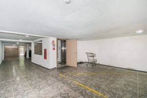 Image 4 - 7798