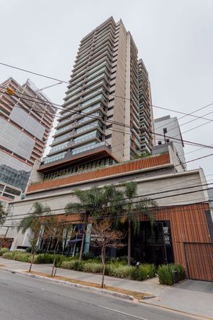 Image 26 - 858028